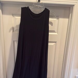 Time and Tru Black Sleeveless Mock Neck A-Line Midi Dress